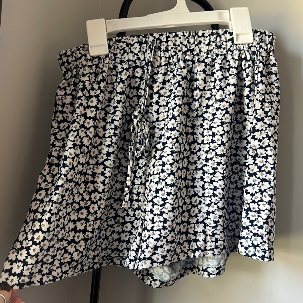 Flower Patterned Skort